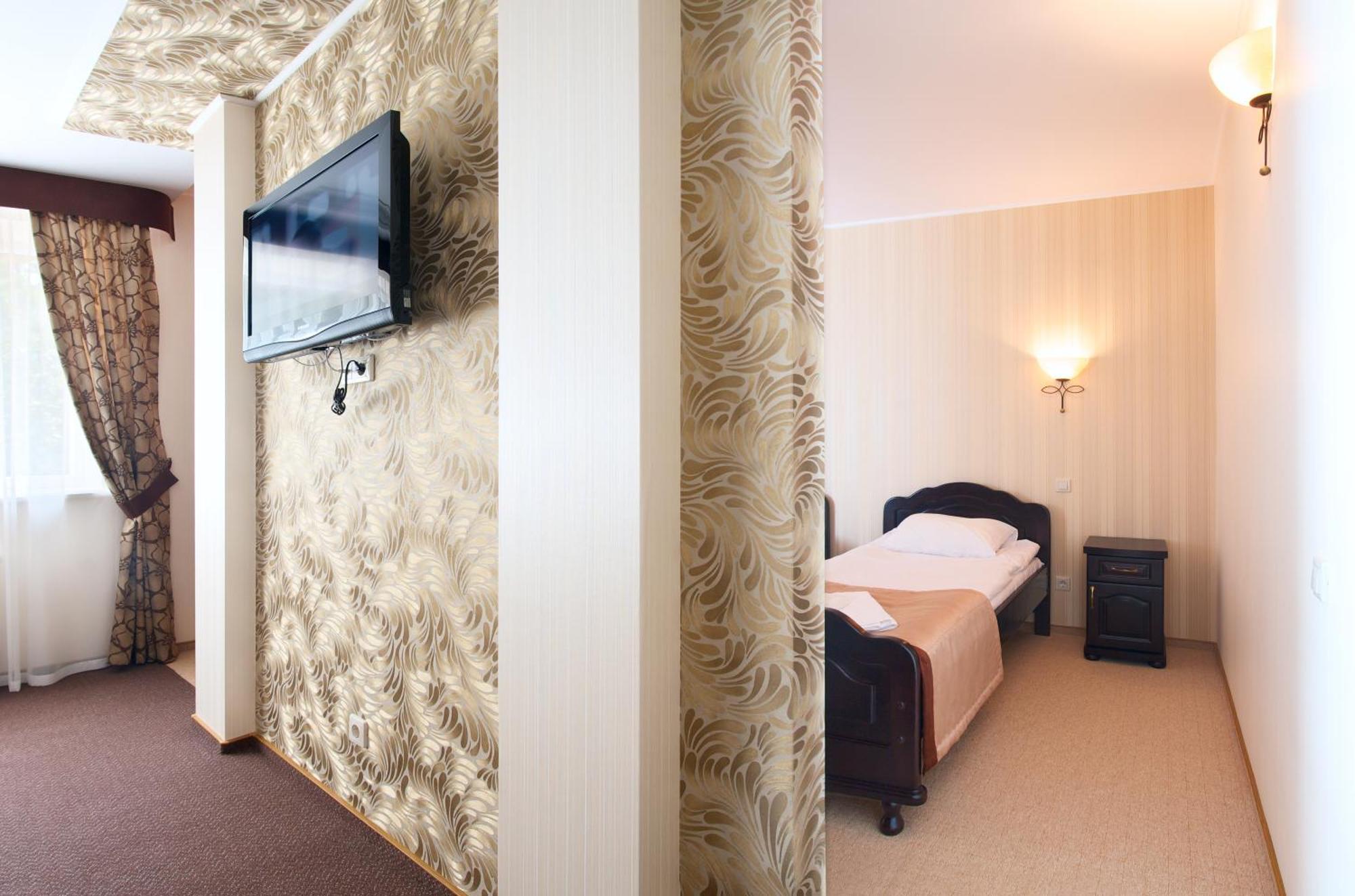 Sherwood Hotel Dolgomostiska Cameră foto